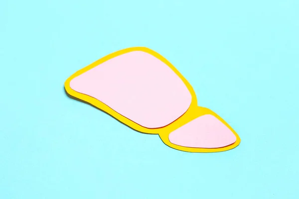 Розовая Печень Бумаги Синем Фоне — стоковое фото