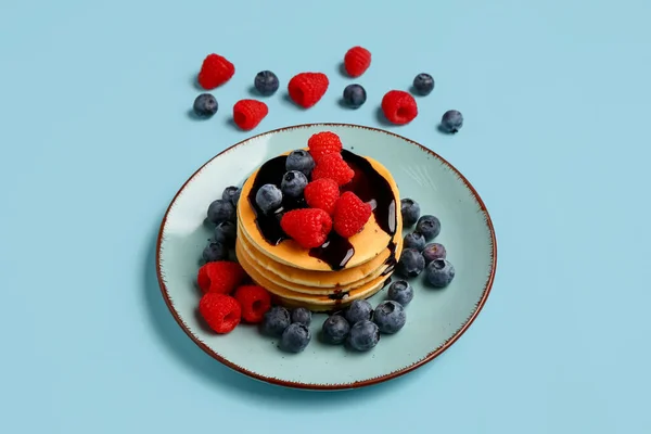 Plate Sweet Pancakes Berries Blue Background — Stock Photo, Image