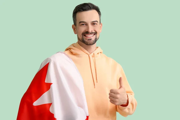 Hombre Guapo Con Bandera Canadá Mostrando Pulgar Hacia Arriba Sobre — Foto de Stock