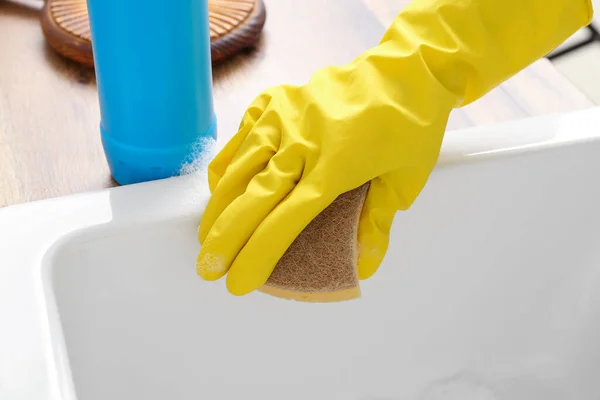 Woman Cleaning Sink Sponge Kitchen Closeup — Stock Photo, Image