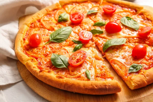 Board Tasty Pizza Margarita Closeup — Stock Photo, Image