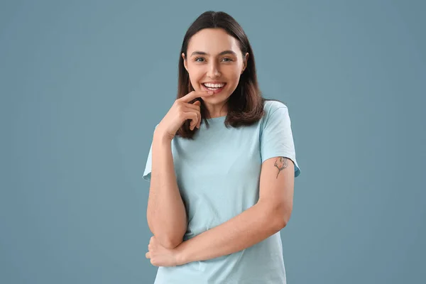 Happy Young Woman Blue Background — Stock Photo, Image