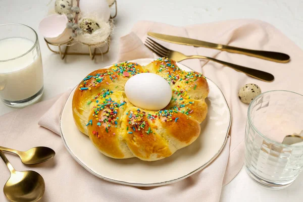 Plate Tasty Italian Easter Bread Eggs Glass Milk Light Background — Stock Photo, Image