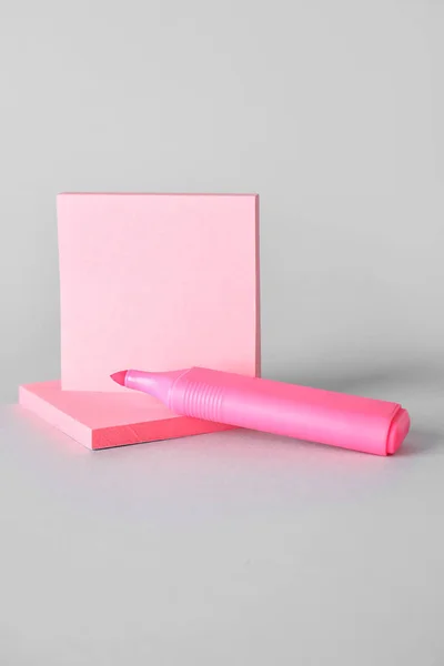 Pink Sticky Notes Marker Grey Background — Stock Photo, Image