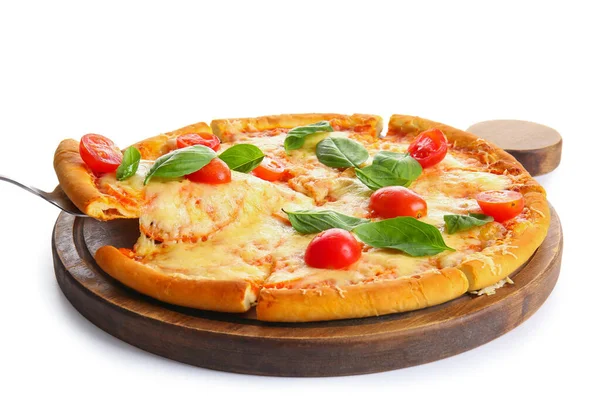 白い背景においしいピザマルガリータとボード — ストック写真
