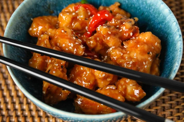 Bowl Tasty Sweet Sour Chicken Table Closeup — Stock Photo, Image