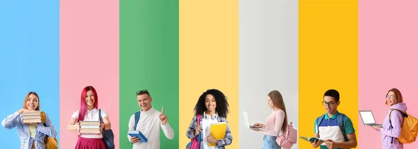 Groep Gelukkige Studenten Kleur Achtergrond — Stockfoto