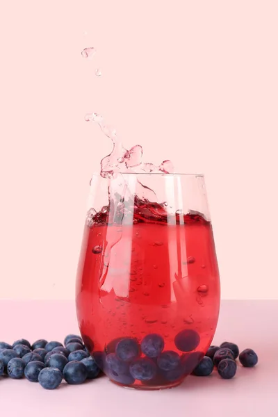 Glass Tasty Blueberry Cider Splashes Ice Cube Berries Pink Table — Stock Photo, Image