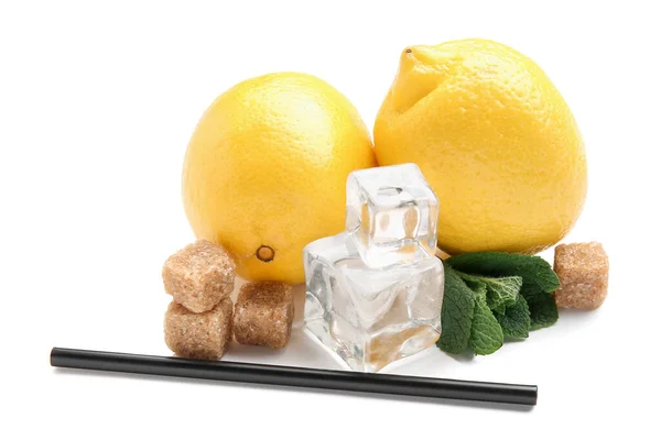 Ingredientes Para Preparar Limonada Sobre Fundo Branco — Fotografia de Stock