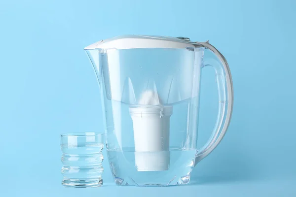 Water Filter Jug Glass Blue Background — Stock Photo, Image