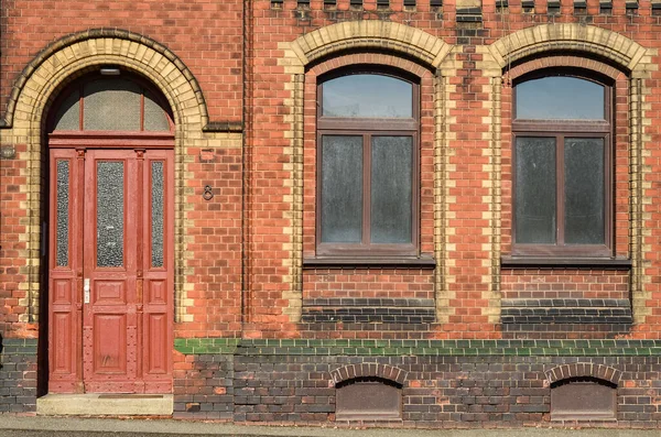 View Brick Building Wooden Door Windows — Stock Photo, Image