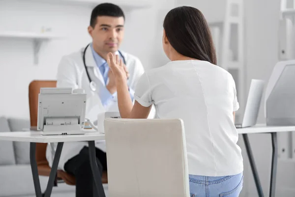 Young Woman Bad Posture Visiting Doctor Clinic — Stock Photo, Image