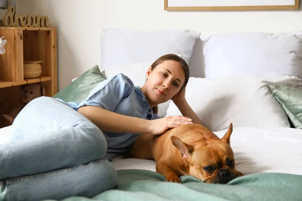 Young Woman Cute French Bulldog Lying Bedroom — Stock Photo, Image