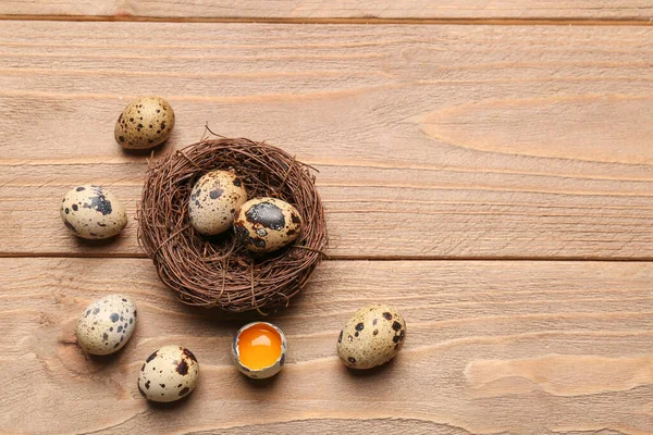 Nest Fresh Quail Eggs Wooden Background — Stock Photo, Image