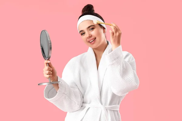 Pretty Young Woman Bathrobe Applying Makeup Pink Background — Stock Photo, Image