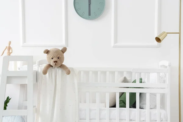 Baby Crib Toy Bear Light Bedroom — Foto de Stock