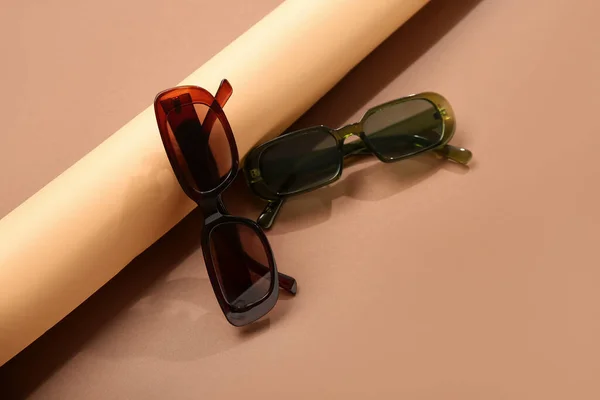 Stylish Sunglasses Brown Background — Stock Photo, Image