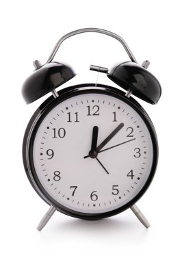 Beyaz arka planda metal çalar saat