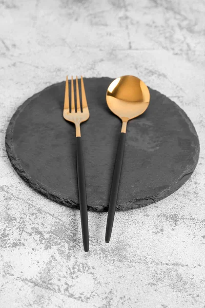 Board Golden Spoon Fork Grey Background — Stock Photo, Image