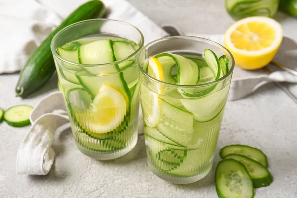 Glasses Infused Water Cucumber Slices Grey Table — Stock Photo, Image