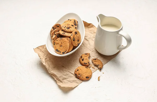 Bowl Cookies Jug Milk White Background — Stock Photo, Image