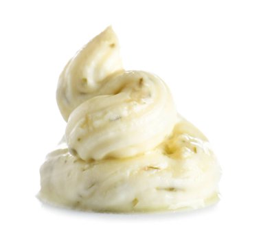 Beyaz arka planda izole edilmiş lezzetli işlenmiş peynir