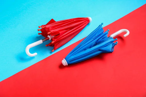 Red Blue Mini Umbrellas Color Background — Stock Photo, Image