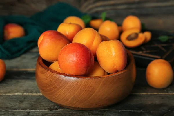 Bowl Fresh Apricots Wooden Table — Stock Photo, Image