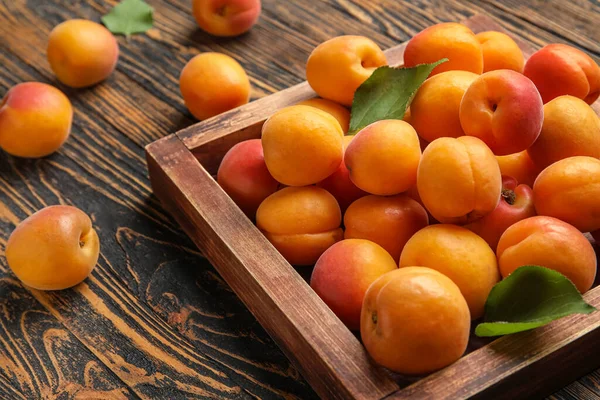 Box Fresh Apricots Wooden Background — Stock Photo, Image