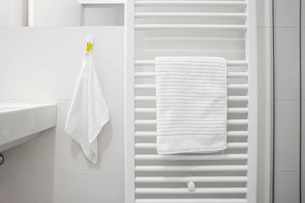 Heated Towel Rail Light Wall Bathroom — Stock Photo, Image