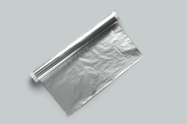 Alumíniumfólia Tekercs Szürke Alapon — Stock Fotó