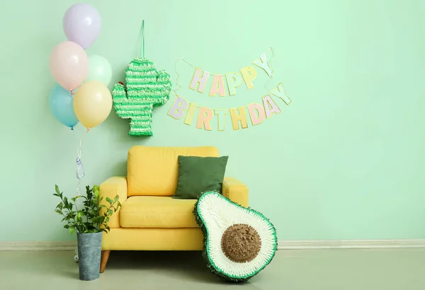 Yellow Armchair Pinatas Balloons Garland Green Wall Living Room Decorated — Stock Photo, Image