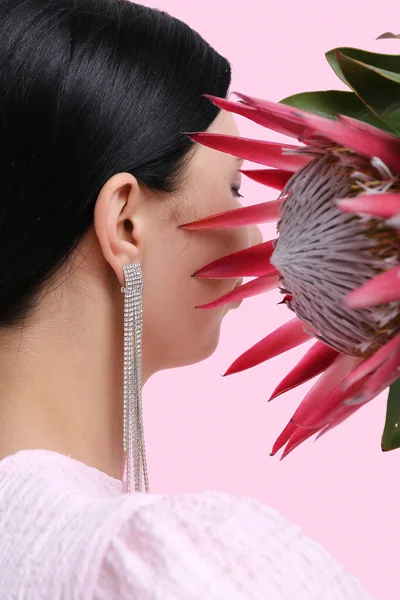 Profile Beautiful Young Woman Wearing Stylish Earrings Protea Flower Pink — Stock Photo, Image