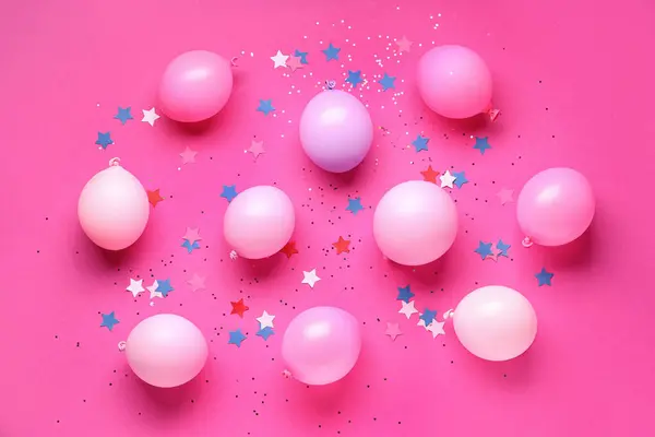 Palloncini Festa Compleanno Con Coriandoli Sfondo Rosa — Foto Stock