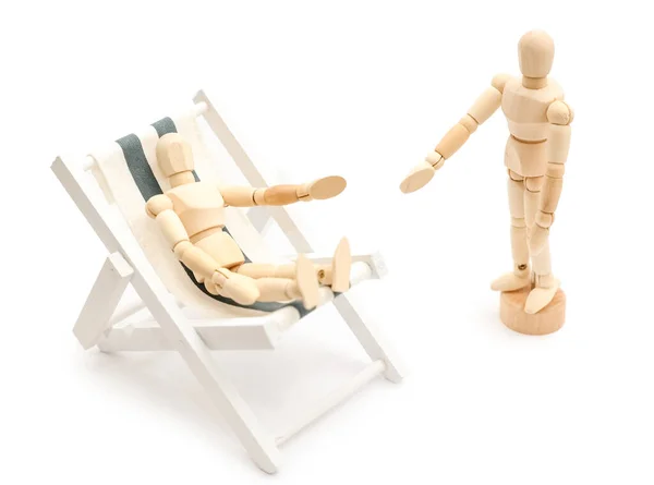 Manequins Madeira Com Cadeira Plataforma Brinquedo Fundo Branco — Fotografia de Stock