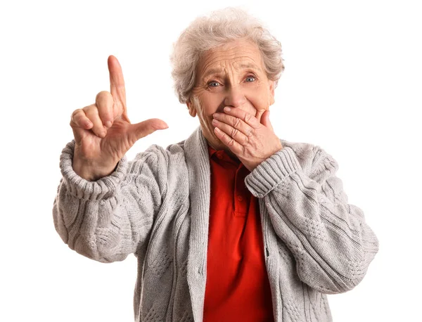 Senior Vrouw Tonen Verliezer Gebaar Witte Achtergrond — Stockfoto