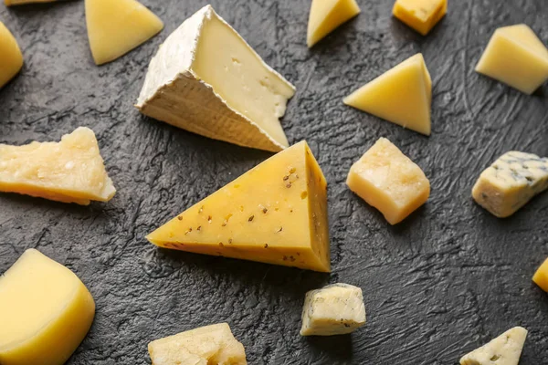 Pieces Tasty Cheese Dark Background — Stock Photo, Image