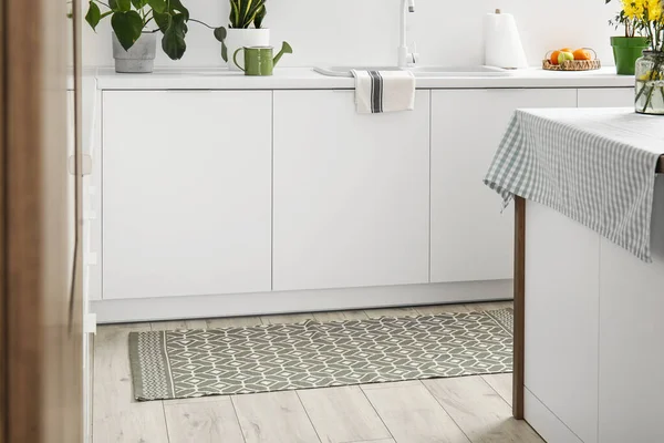 Karpet Bergaya Lantai Dapur Ringan — Stok Foto