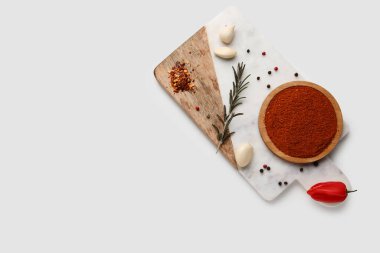 Açık arkaplanda taze aromalı pano