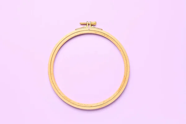 Wooden Embroidery Hoop Lilac Background — Stock Photo, Image