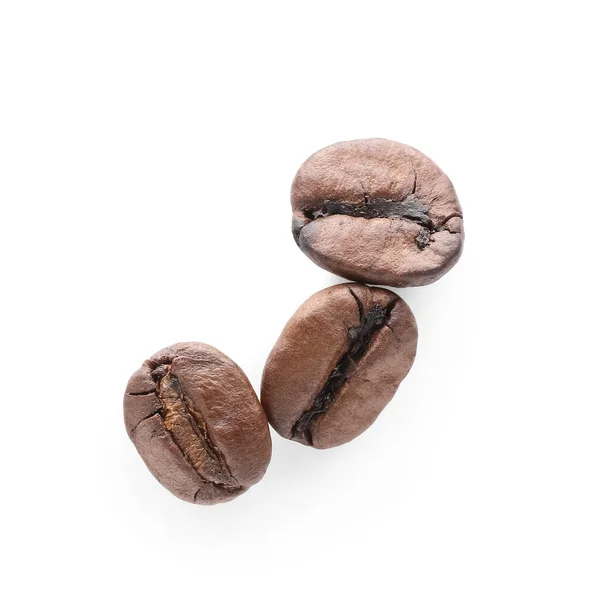 白色背景的天然咖啡豆 — 图库照片