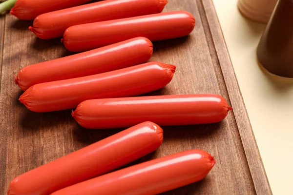 Board Tasty Thin Sausages Closeup — Stock Photo, Image