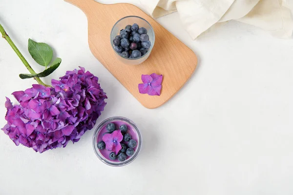 Glass Jar Panna Cotta Blueberry Beautiful Hydrangea Flowers White Table — Stock Photo, Image