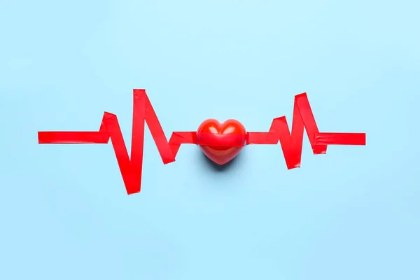 Srdce Kardiogramem Lepicí Pásky Modrém Pozadí — Stock fotografie