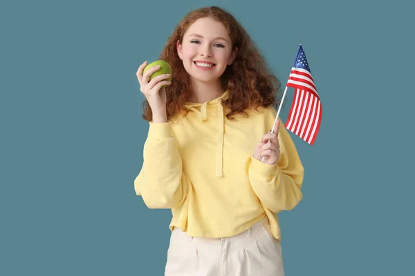 Young Woman Usa Flag Apple Blue Background — Stock Photo, Image