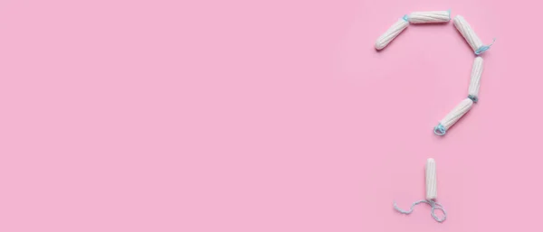 Fragezeichen Aus Tampons Auf Rosa Hintergrund Mit Platz Für Text — Stockfoto