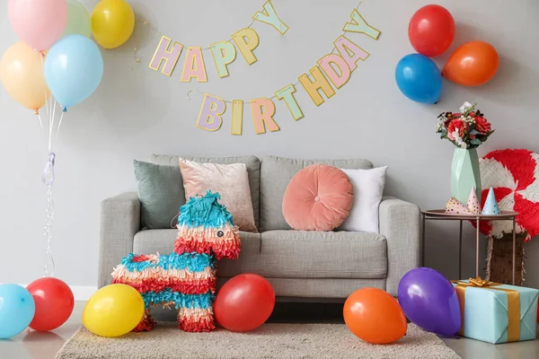 Interior Living Room Decorated Birthday Balloons Pinatas Garland — Stock Photo, Image
