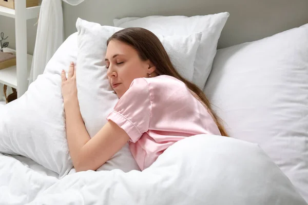 Pretty Young Woman Sleeping Soft Bed — Stock Photo, Image