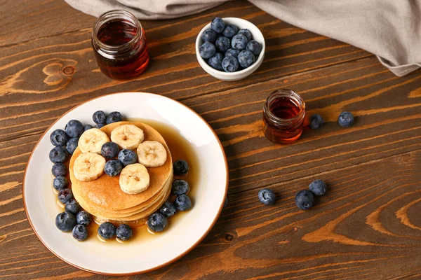 Plate Sweet Pancakes Banana Blueberry Honey Wooden Background — Stock Photo, Image