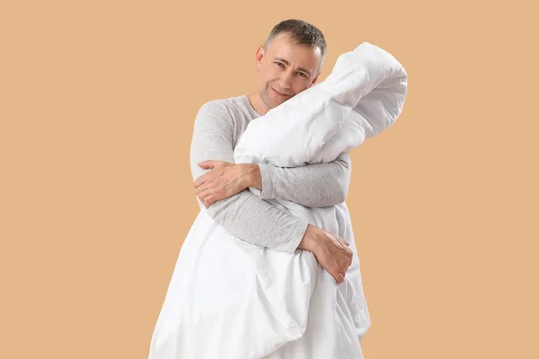 Mature Man Soft Blanket Beige Background — Stock Photo, Image